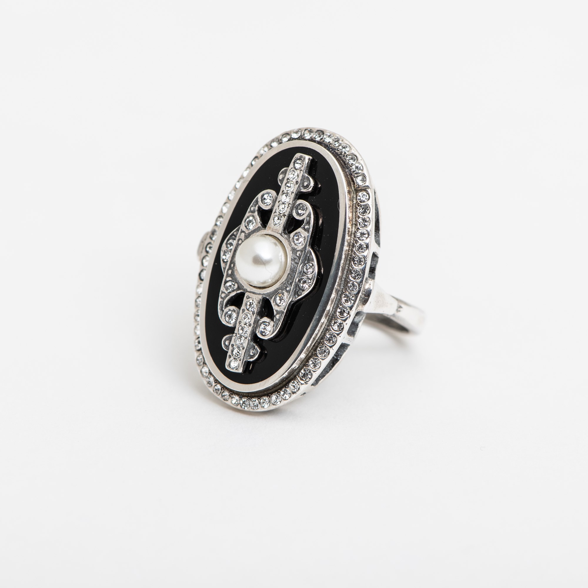 Ornament Ring