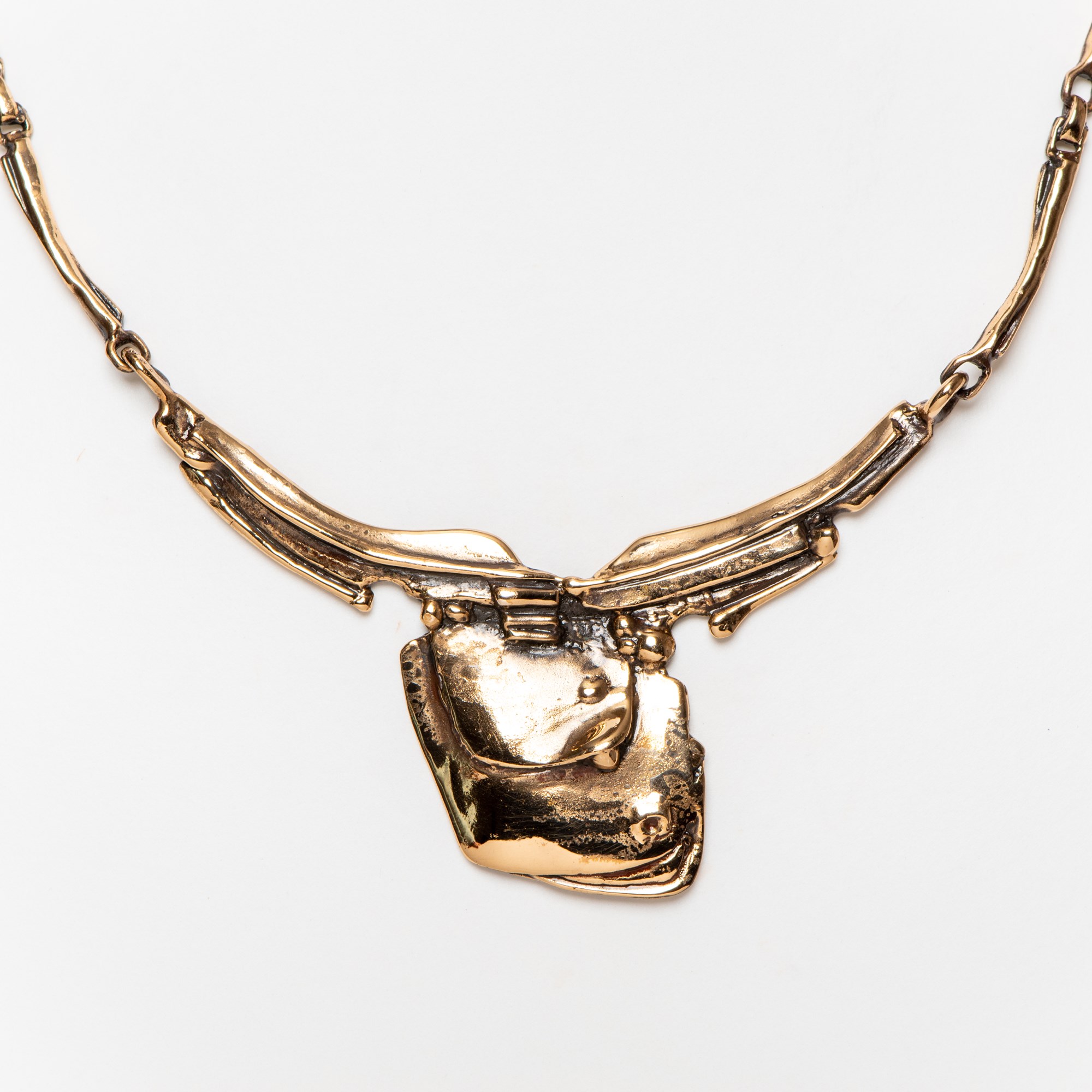 Necklace Impressive