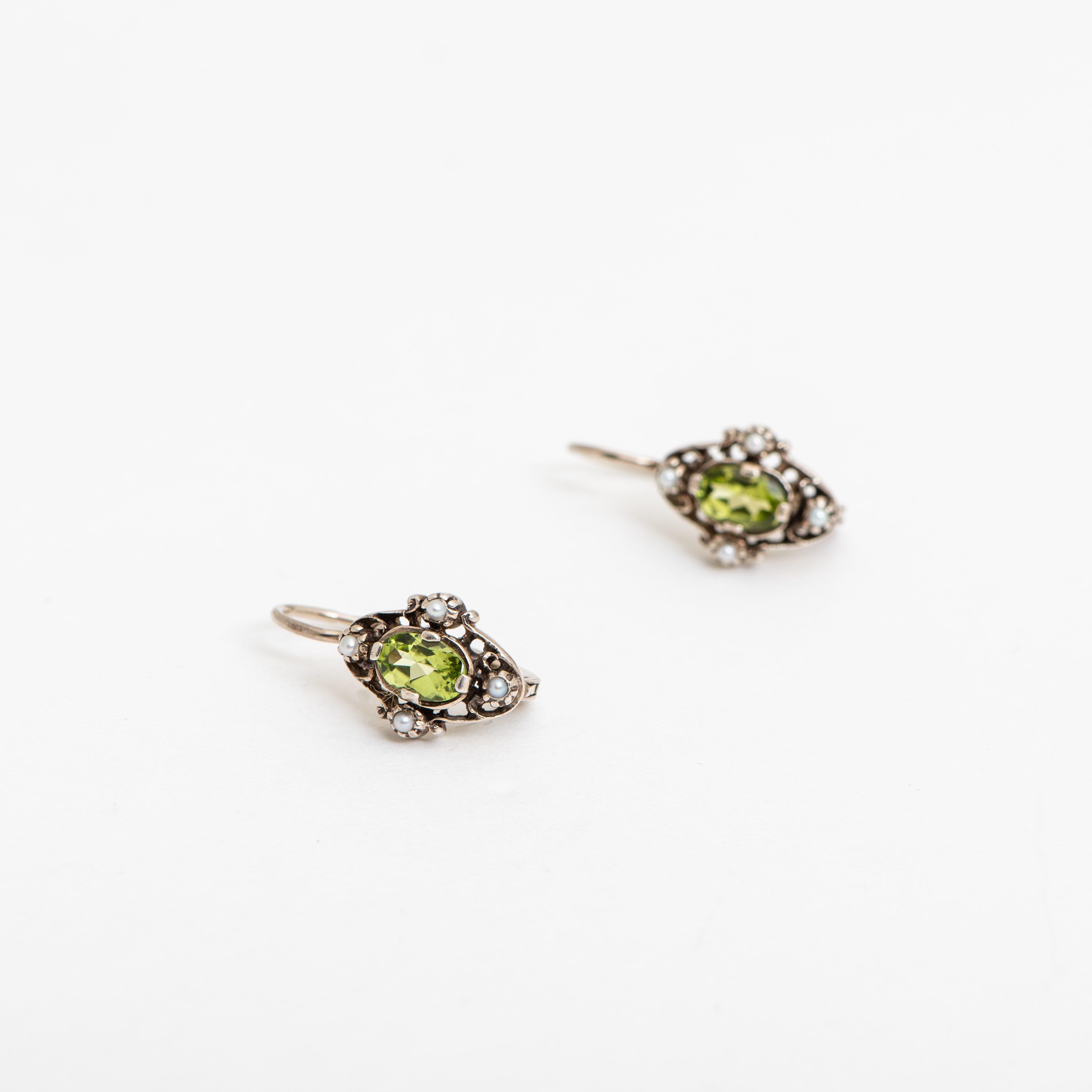 Earrings Revival