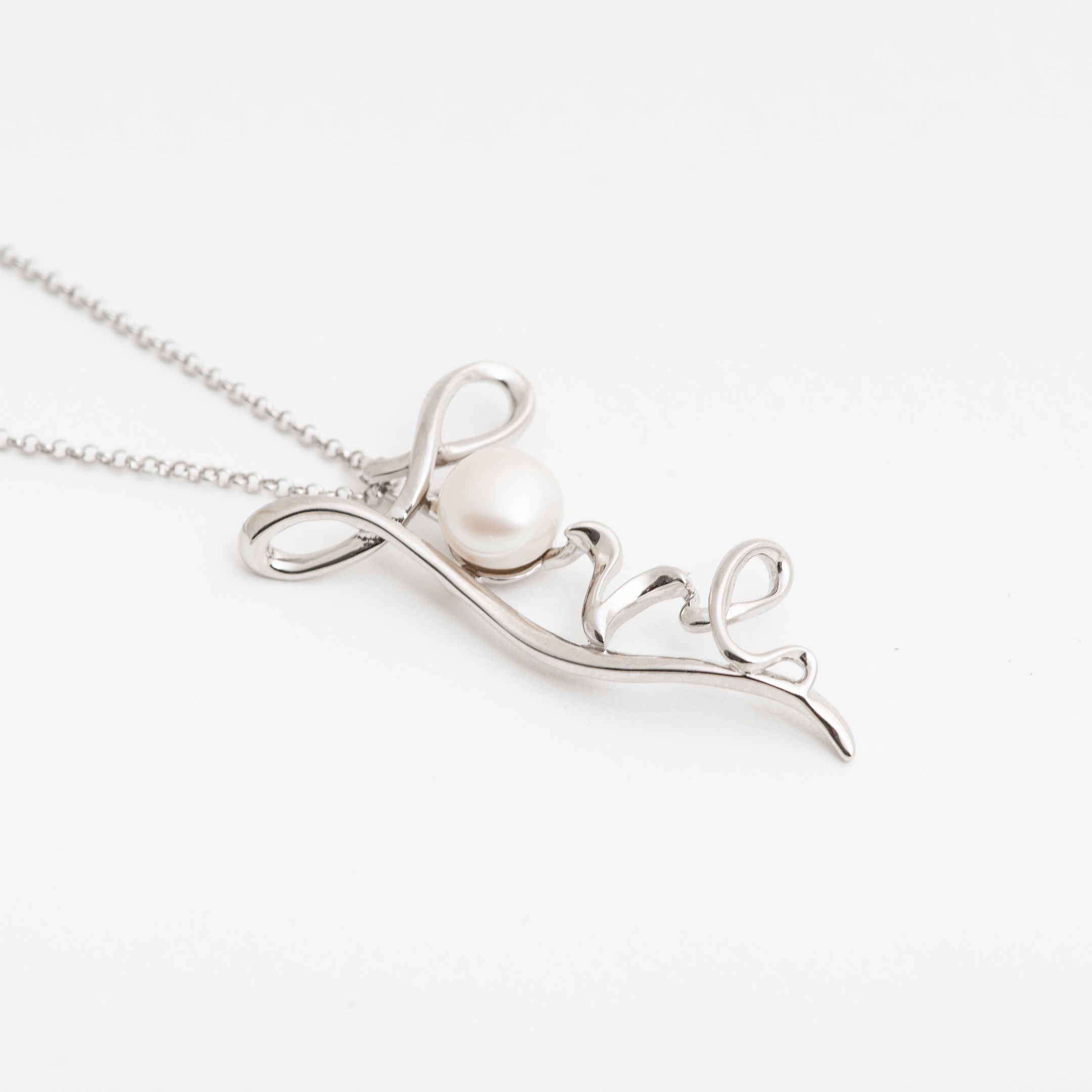 Necklace Love