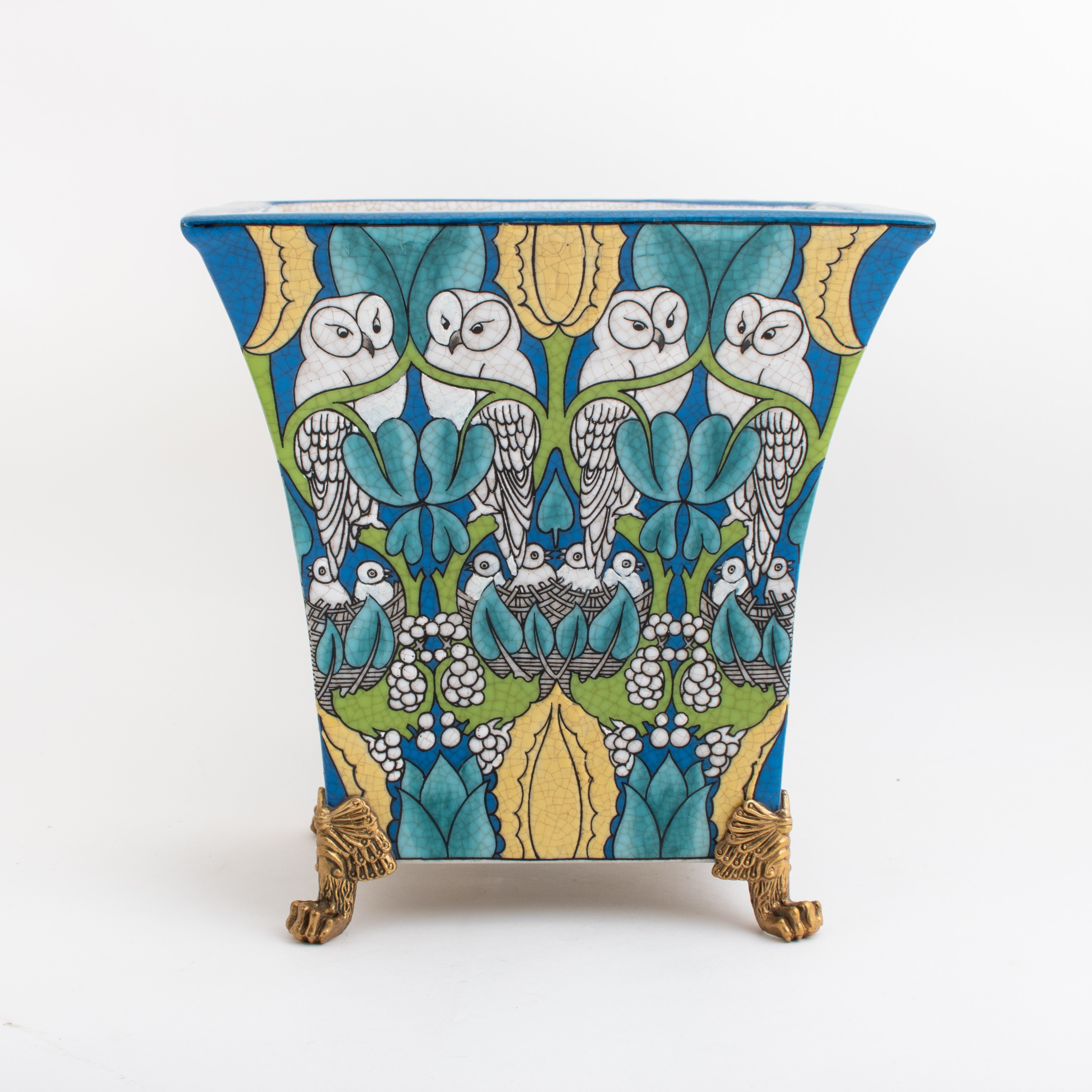 Porcelain Jar with Paws 'The Owls'