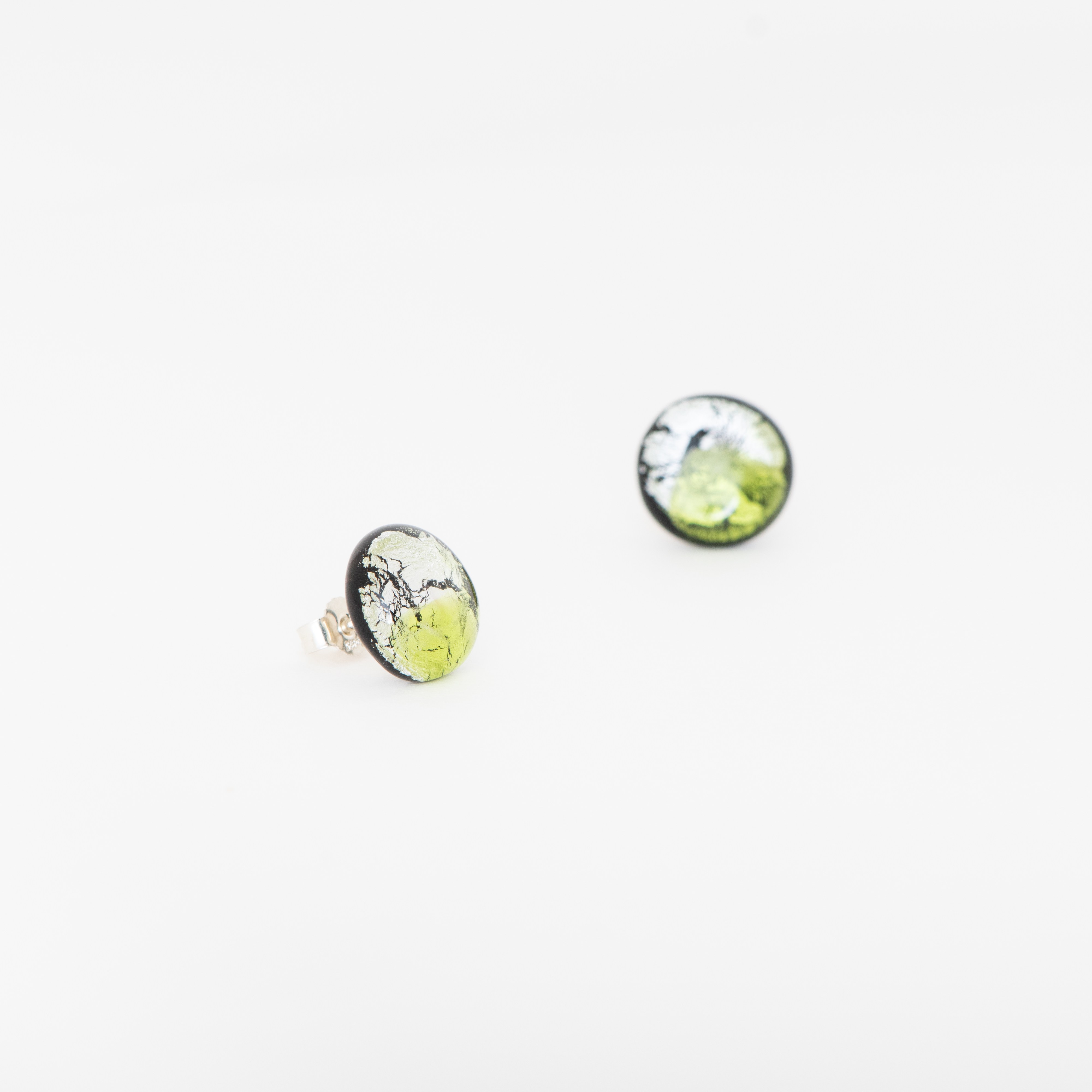 Ear Studs Midnight Moon Peridot / Silver