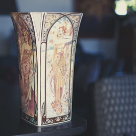 Vase Nouveau Ladies Mucha