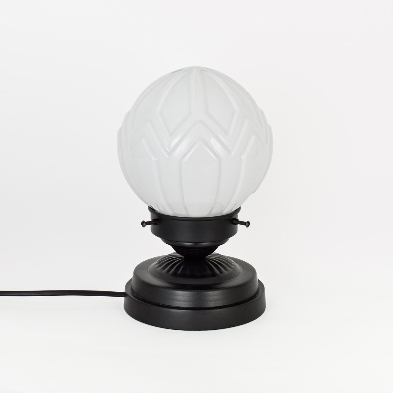 Low Table Lamp Victory Moonlight