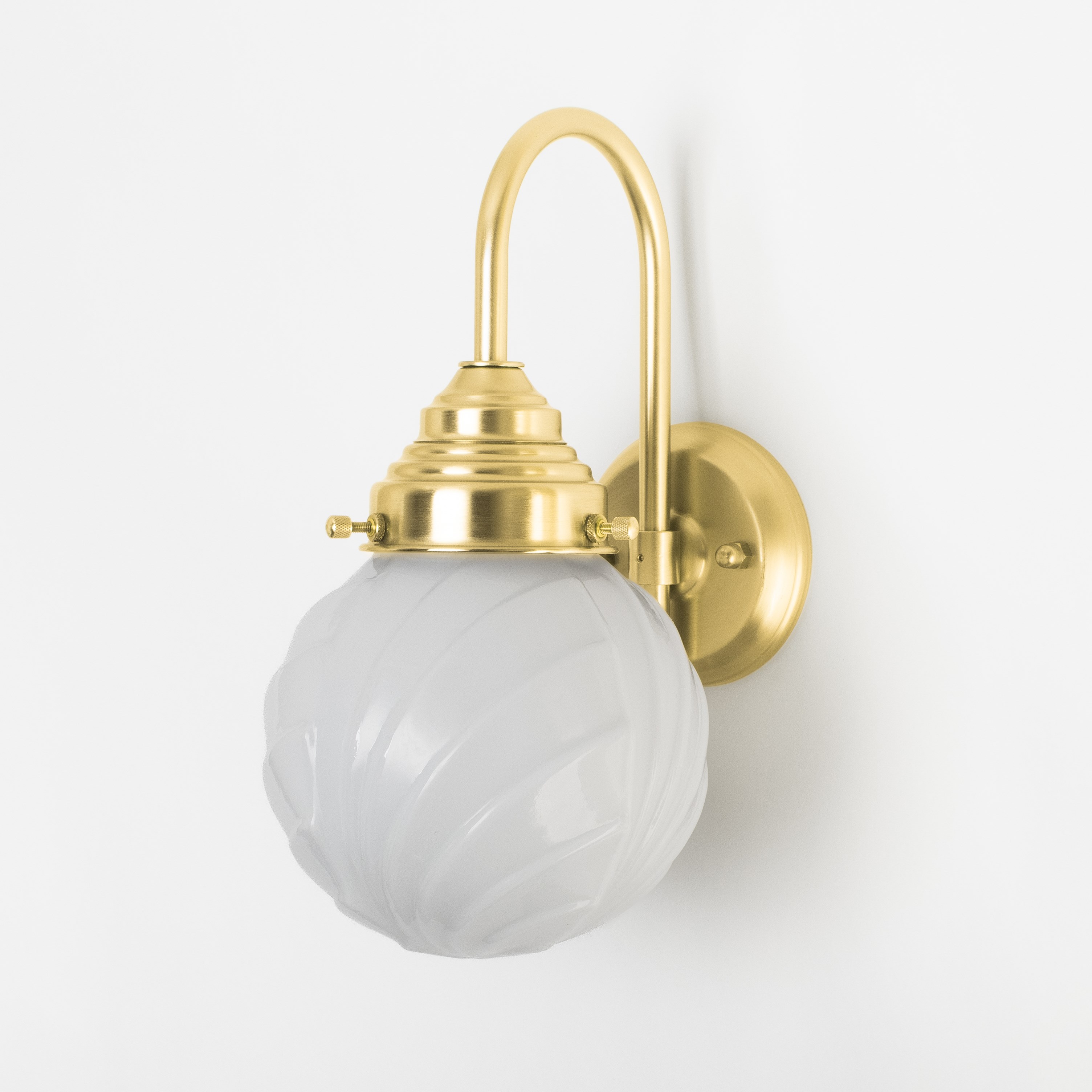 Wall Lamp Swingbulb Meander Brass