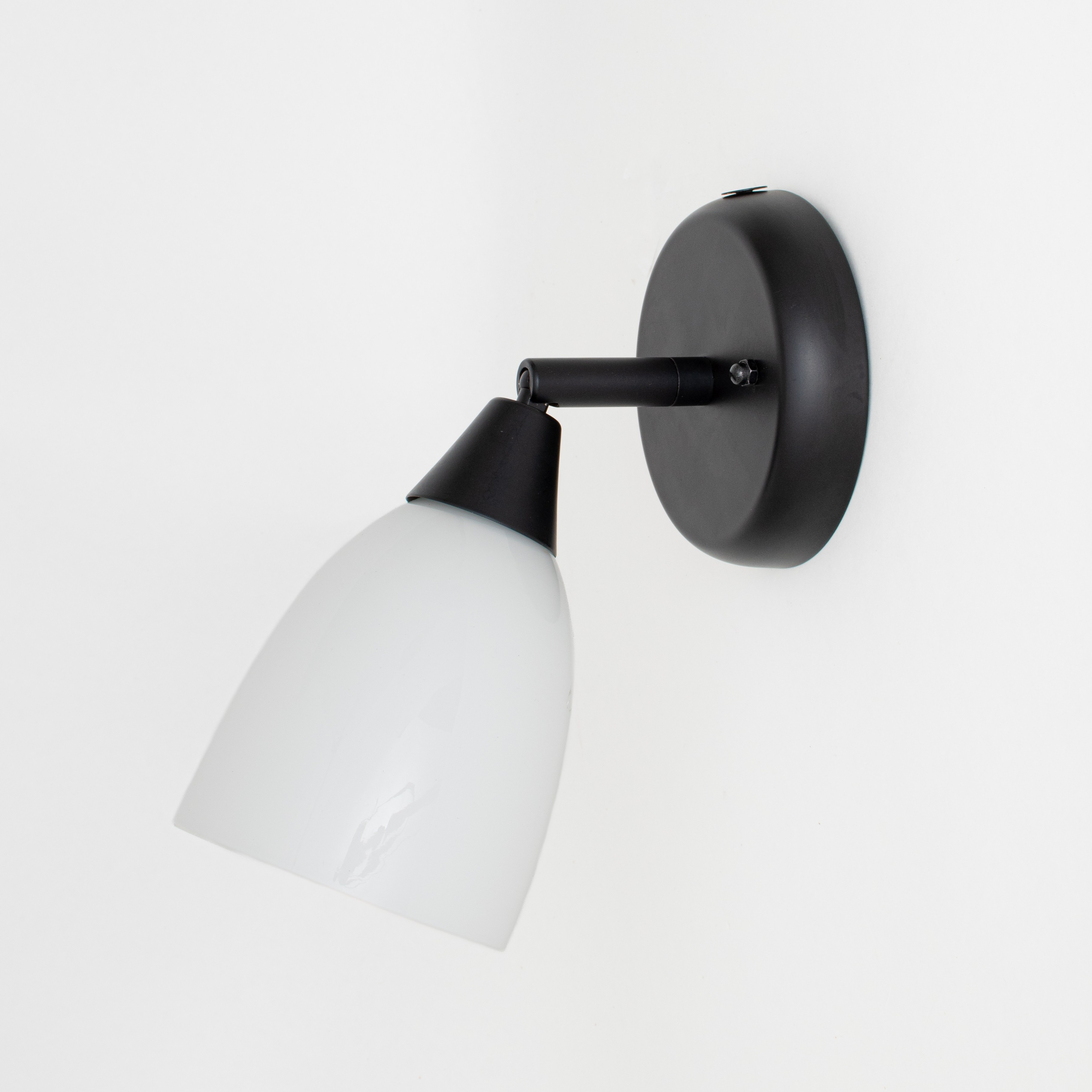 Wall spot Make-Up with hinge E-14