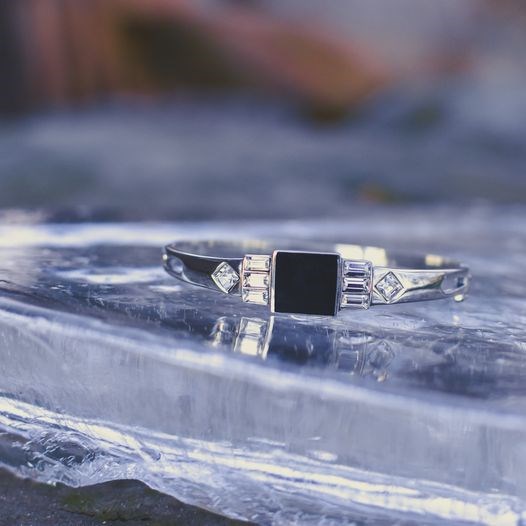 Art Deco Bracelet Square
